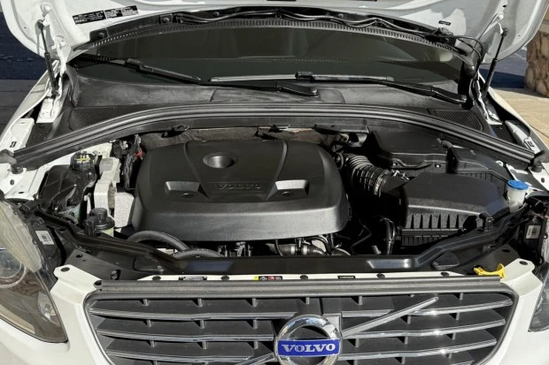 2017 Volvo XC60 1st Gen - Image 6 of 8