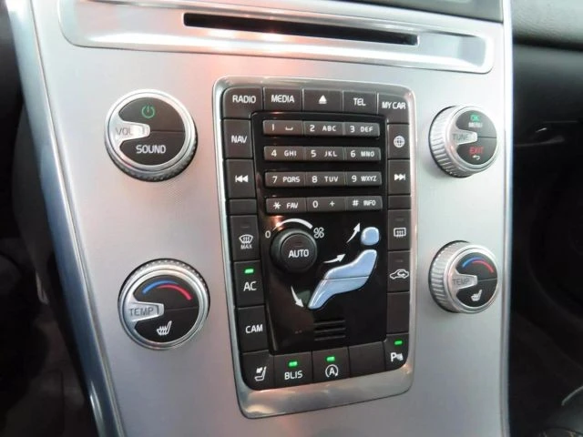 2017 Volvo XC60 1st Gen - Image 21 of 21