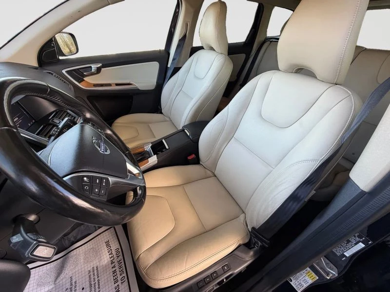 2017 Volvo XC60 1st Gen - Image 11 of 12