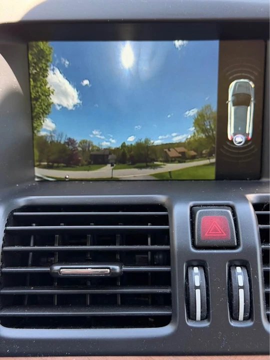 2017 Volvo XC60 1st Gen - Image 17 of 21