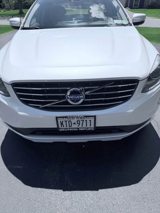 2017 Volvo XC60 1st Gen - Image 2 of 21