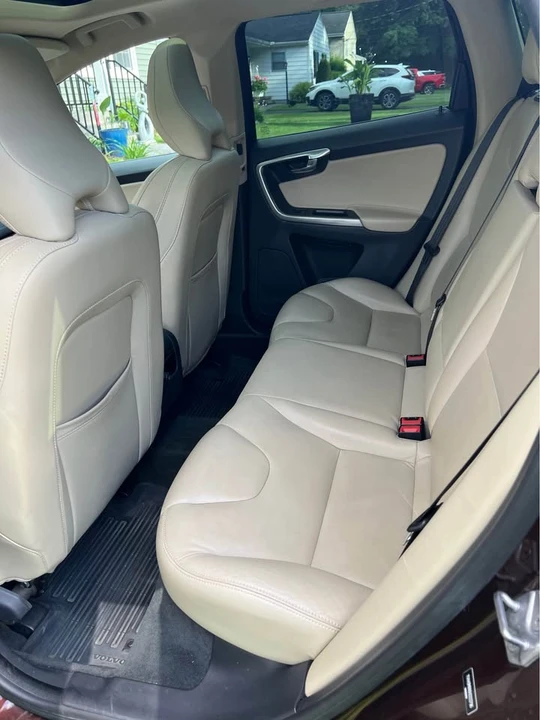 2017 Volvo XC60 1st Gen - Image 14 of 14