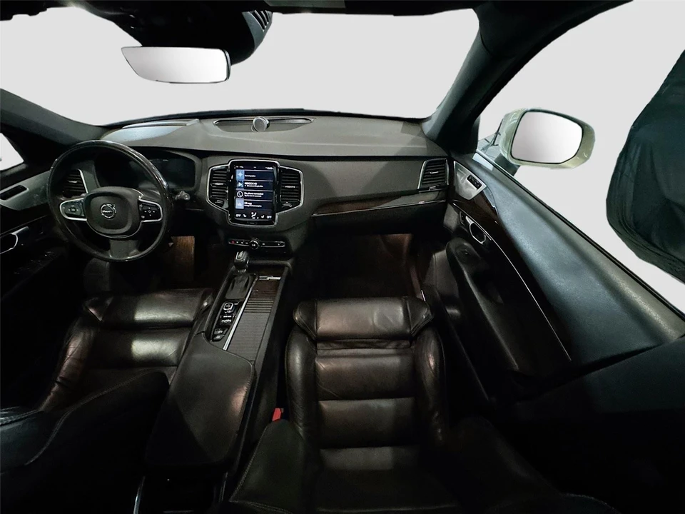 2017 Volvo XC90 2nd Gen - Image 24 of 31