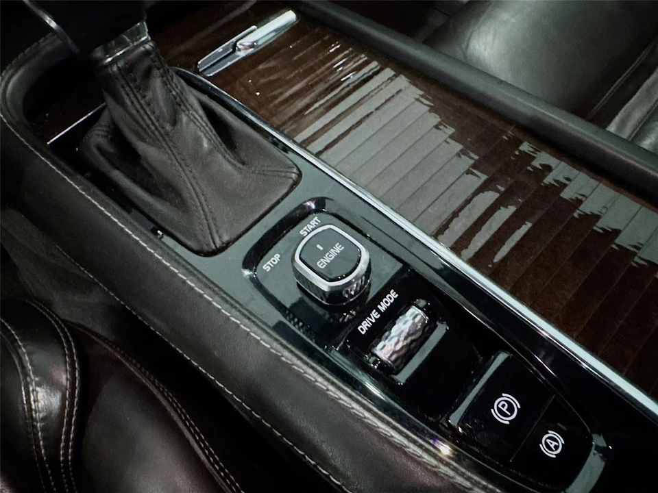 2017 Volvo XC90 2nd Gen - Image 12 of 31