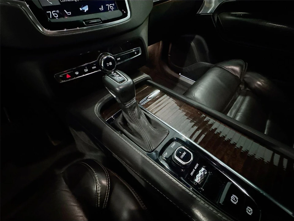 2017 Volvo XC90 2nd Gen - Image 14 of 21