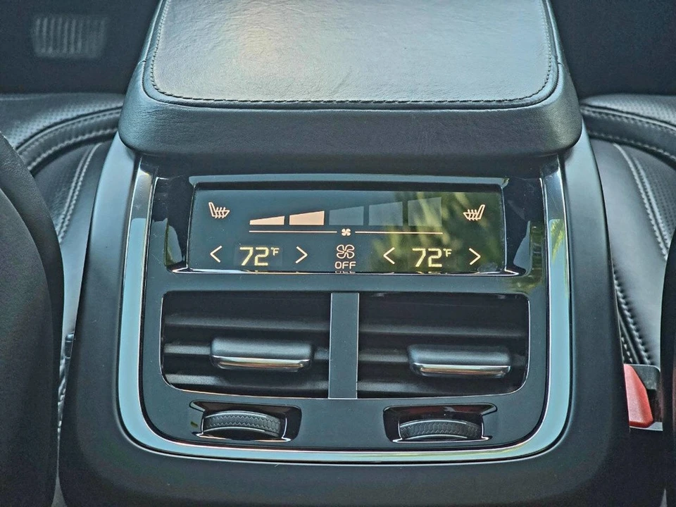 2017 Volvo XC90 2nd Gen - Image 16 of 21