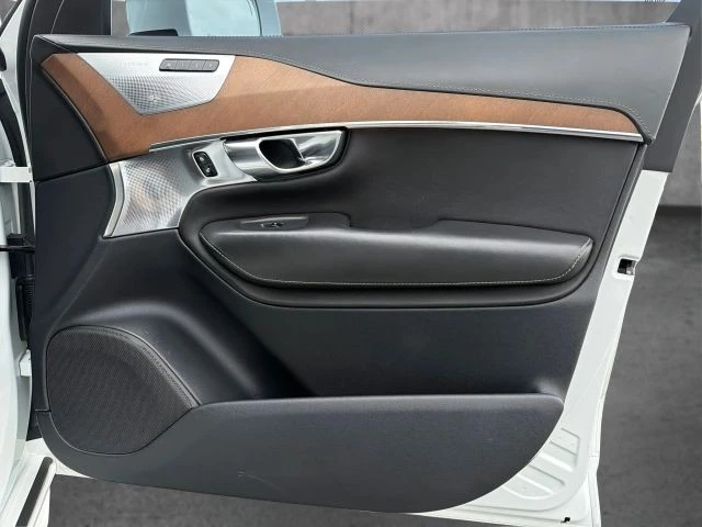 2017 Volvo XC90 2nd Gen - Image 21 of 23