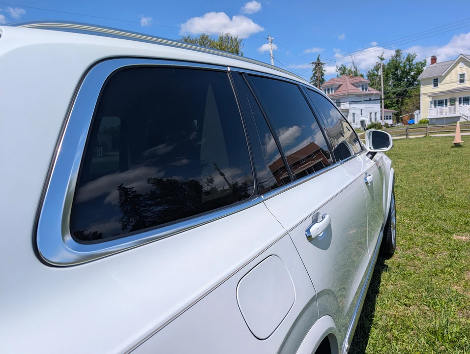 2017 Volvo XC90 2nd Gen - Image 29 of 31