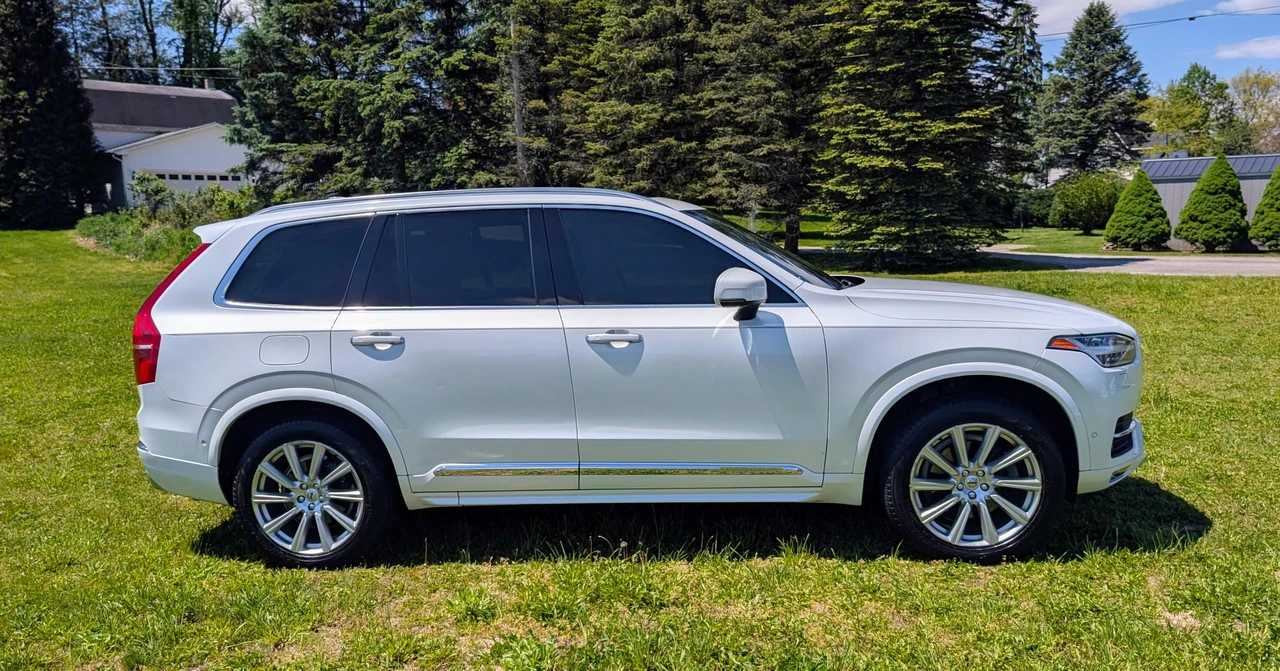 2017 Volvo XC90 2nd Gen - Image 15 of 31