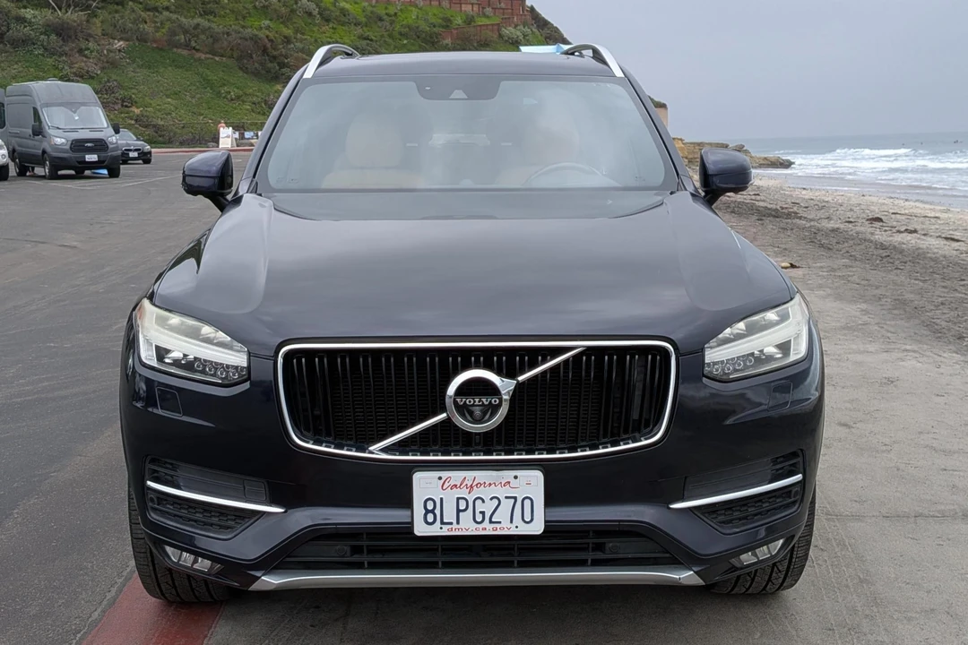 2017 Volvo XC90 2nd Gen - Image 2 of 31