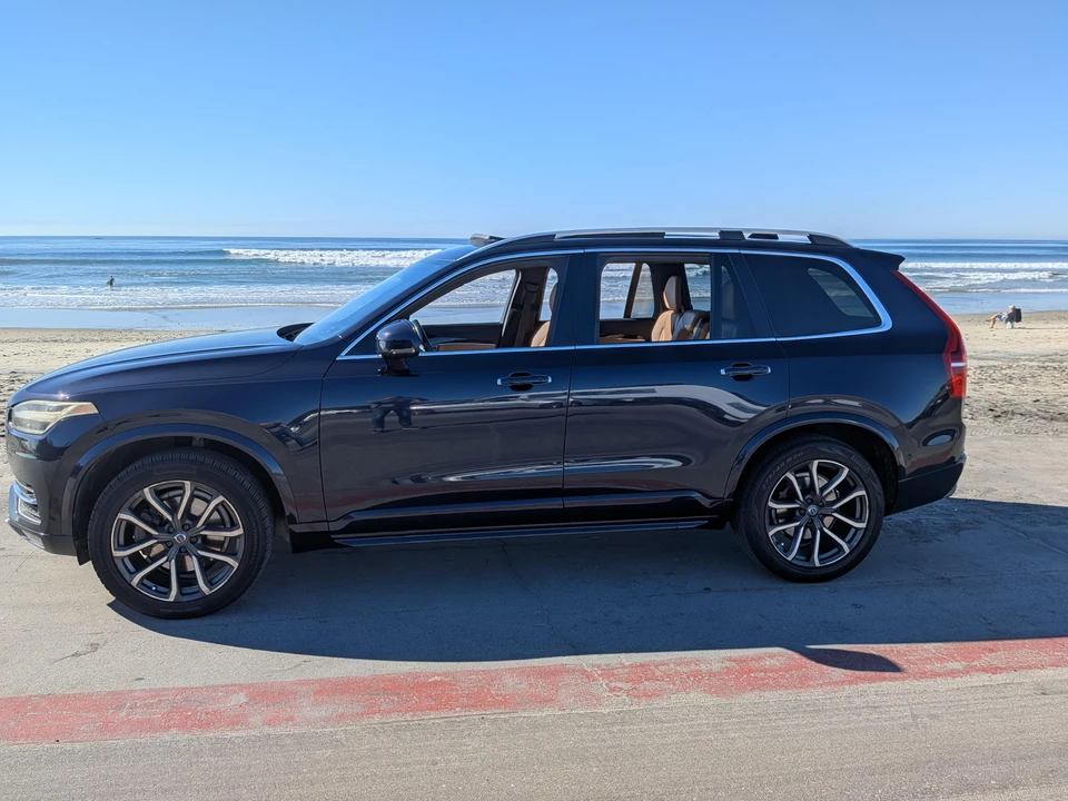 2017 Volvo XC90 2nd Gen - Image 10 of 31