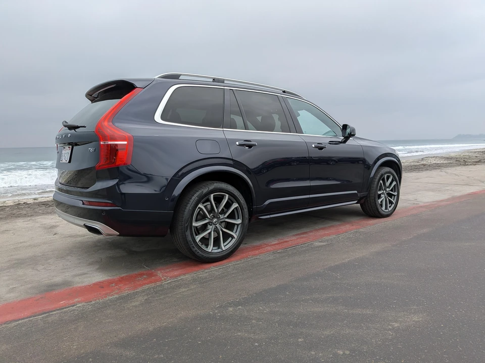 2017 Volvo XC90 2nd Gen - Image 12 of 31