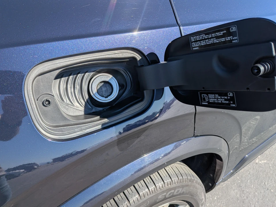 2017 Volvo XC90 2nd Gen - Image 26 of 31