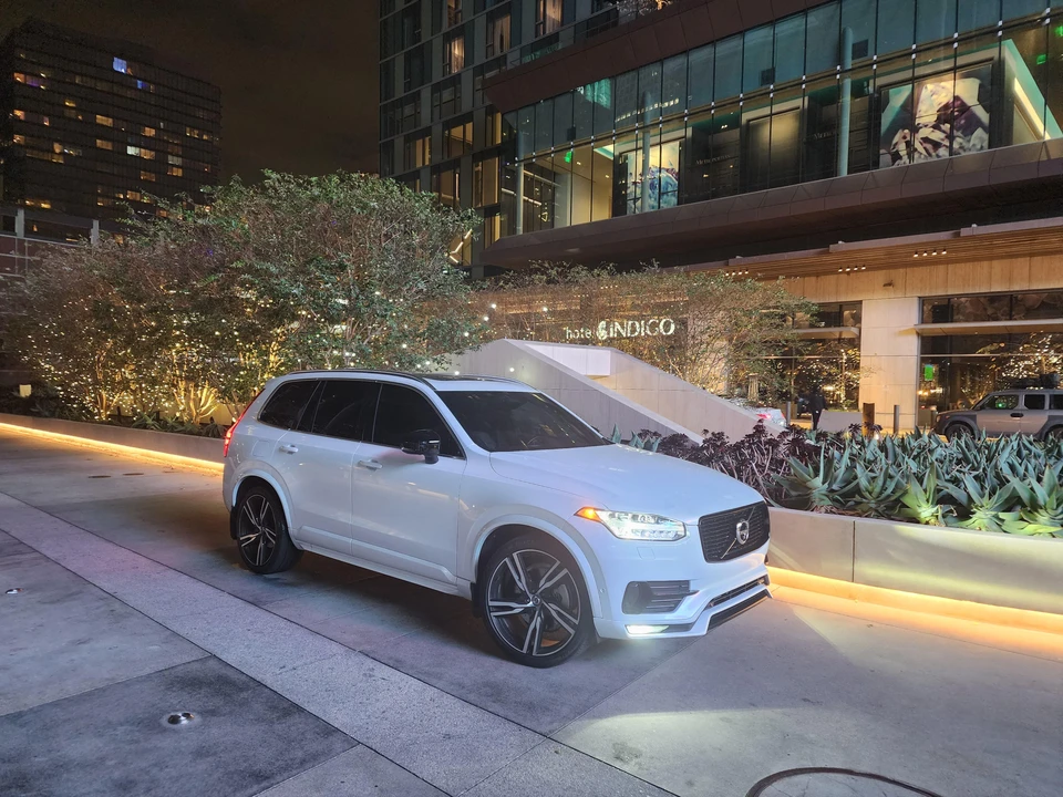 2017 Volvo XC90 2nd Gen - Image 12 of 31