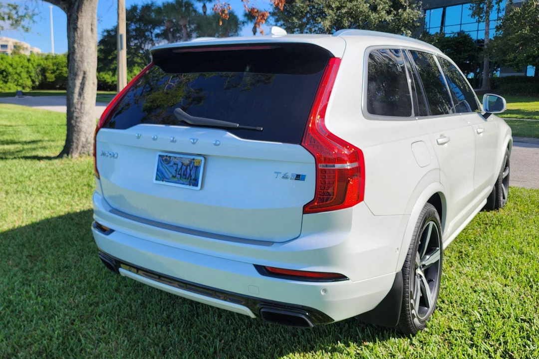 2017 Volvo XC90 2nd Gen - Image 14 of 31