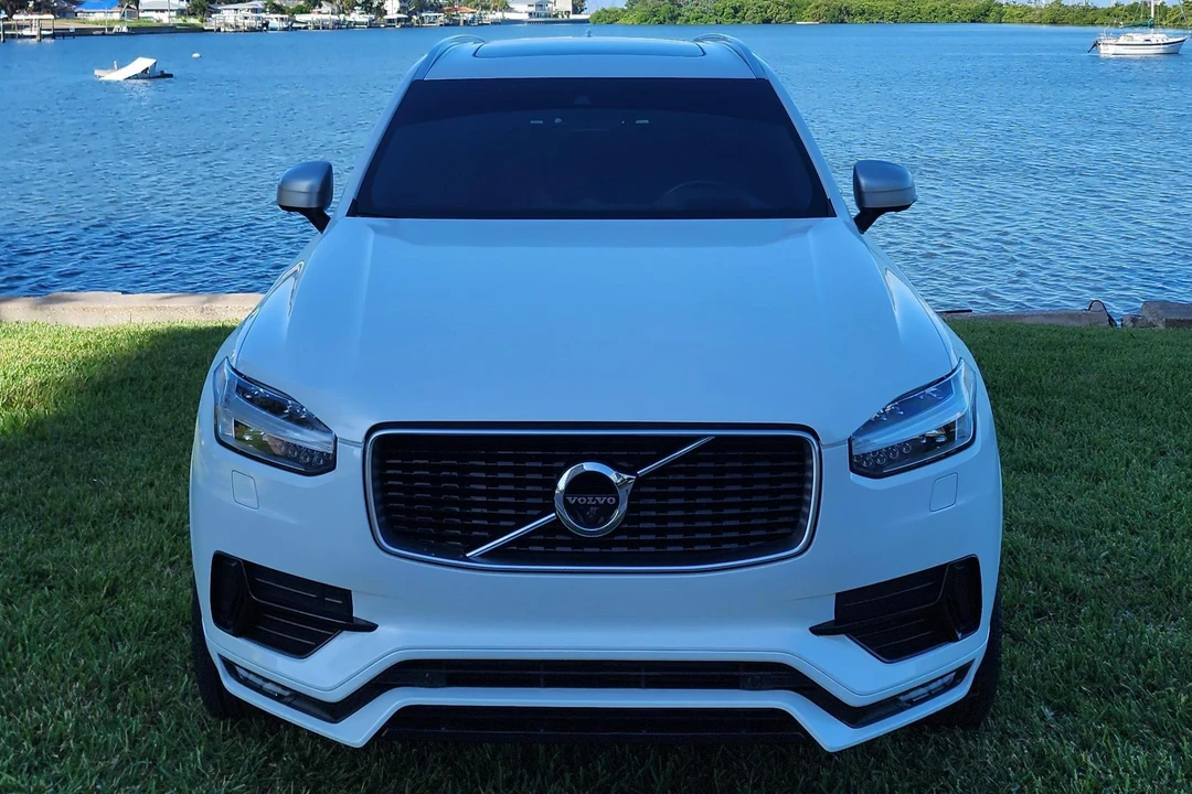 2017 Volvo XC90 2nd Gen - Image 2 of 31