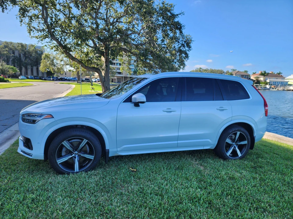 2017 Volvo XC90 2nd Gen - Image 8 of 31