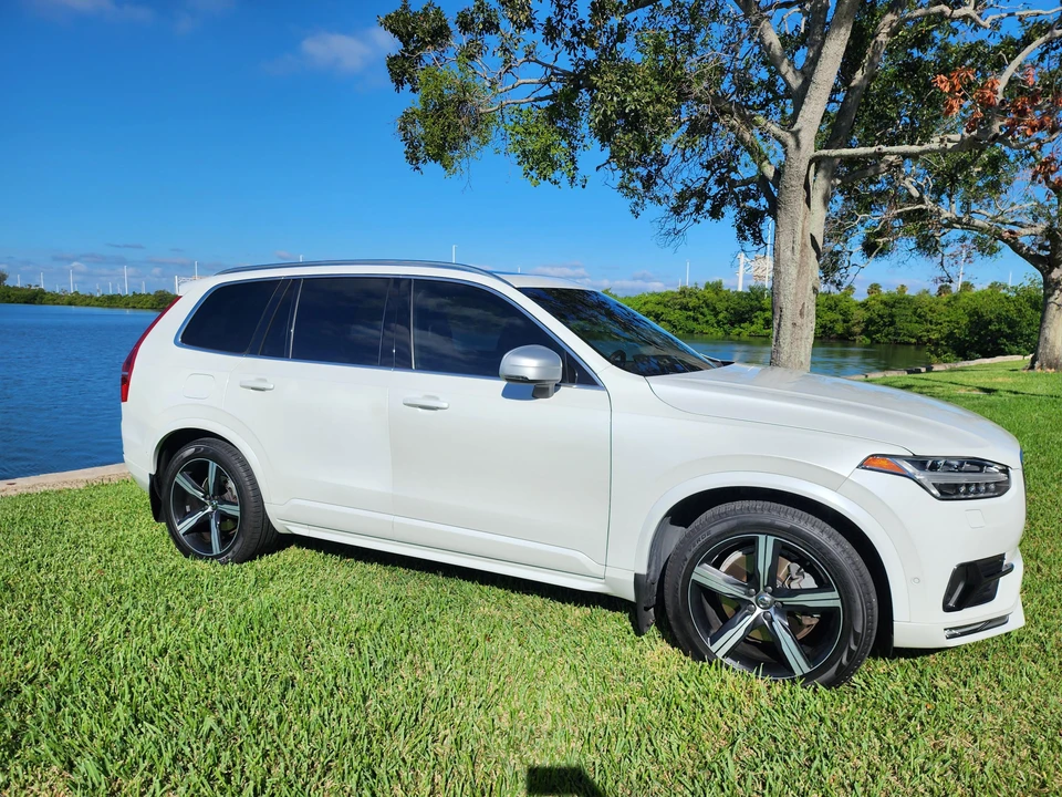 2017 Volvo XC90 2nd Gen - Image 16 of 31