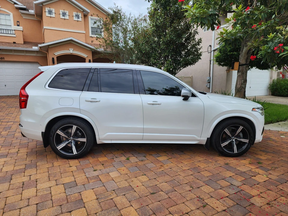 2017 Volvo XC90 2nd Gen - Image 15 of 31