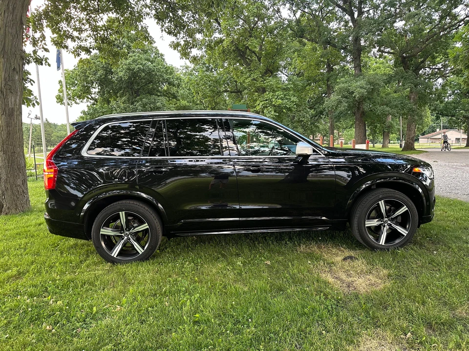 2017 Volvo XC90 2nd Gen - Image 17 of 31
