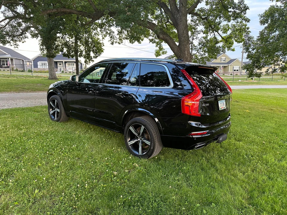 2017 Volvo XC90 2nd Gen - Image 12 of 31