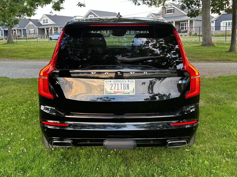 2017 Volvo XC90 2nd Gen - Image 15 of 31