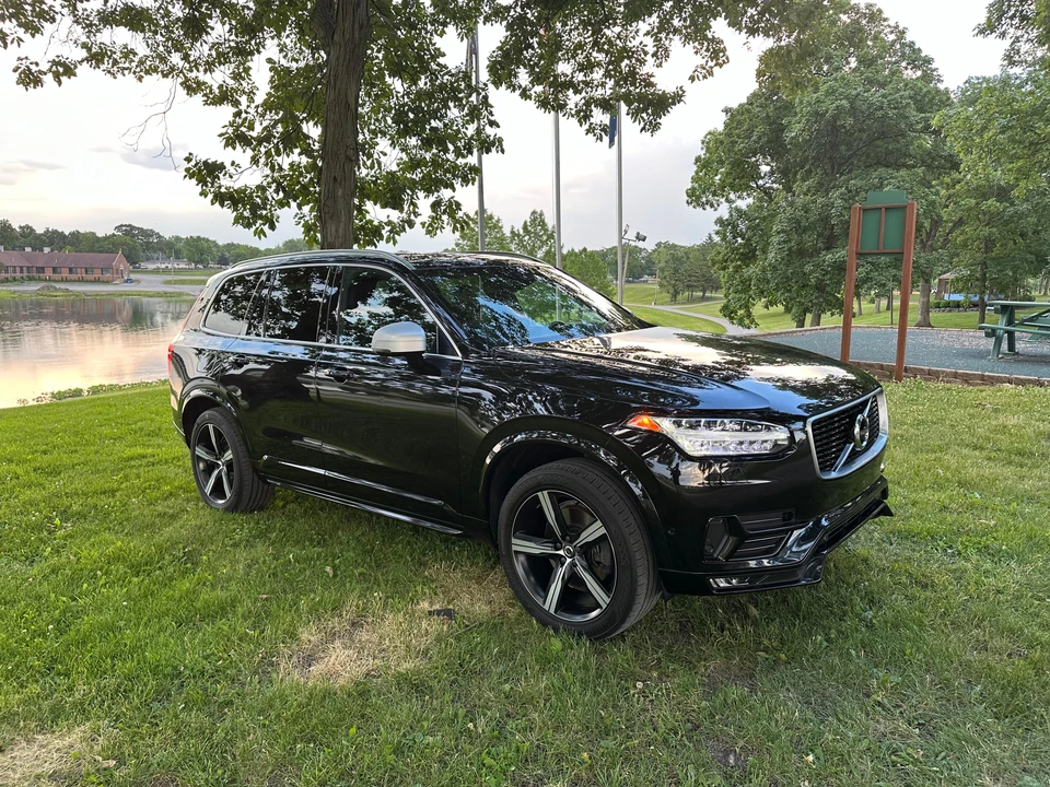 2017 Volvo XC90 2nd Gen - Image 19 of 31