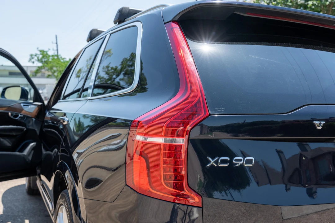 2017 Volvo XC90 2nd Gen - Image 16 of 31