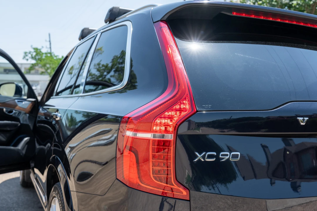 2017 Volvo XC90 2nd Gen - Image 17 of 31