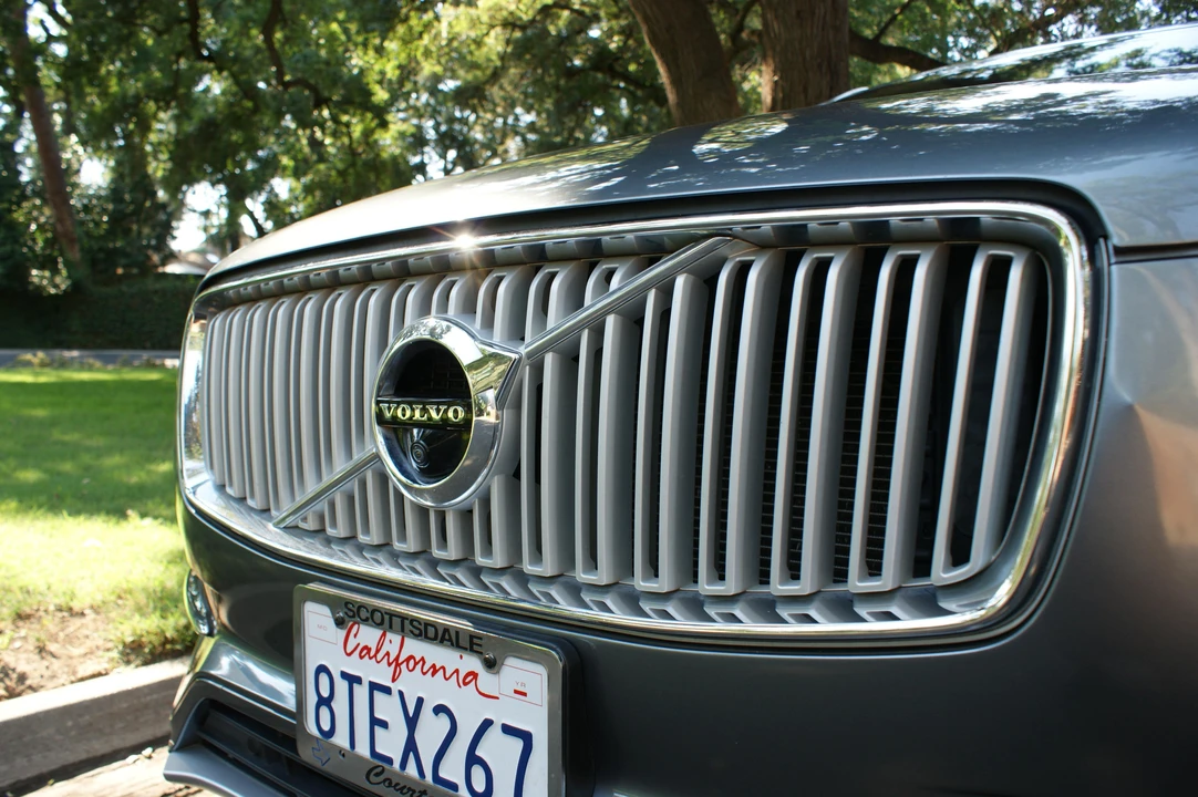 2017 Volvo XC90 2nd Gen - Image 25 of 31