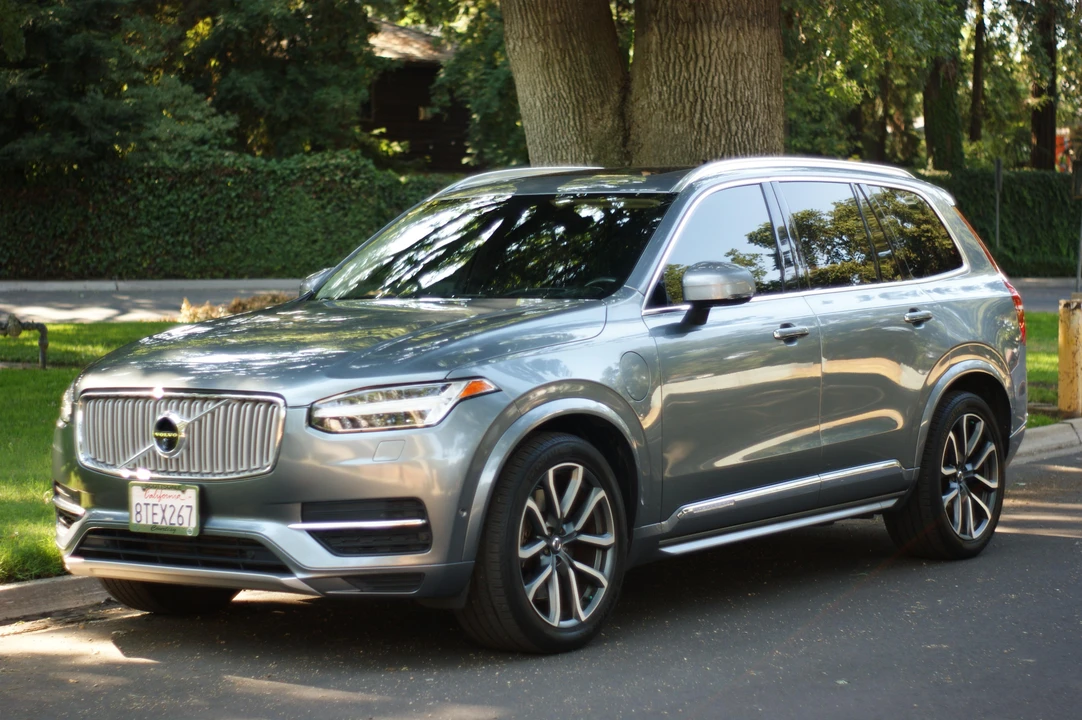 2017 Volvo XC90 2nd Gen - Image 11 of 31