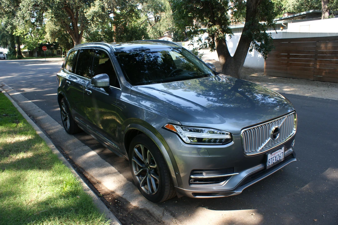 2017 Volvo XC90 2nd Gen - Image 18 of 31