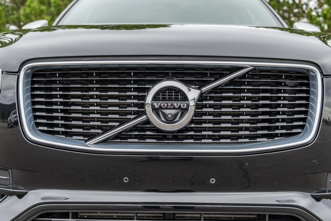 2017 Volvo XC90 2nd Gen - Image 11 of 31