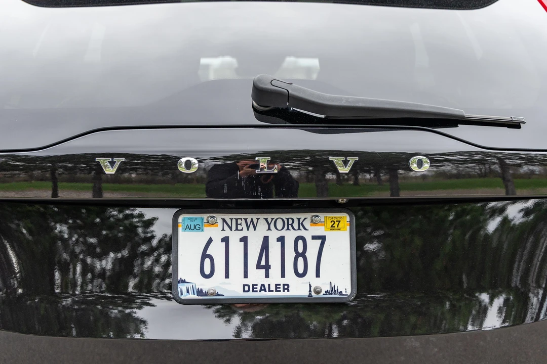 2017 Volvo XC90 2nd Gen - Image 27 of 31