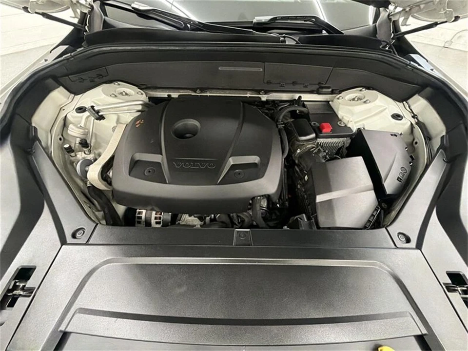 2017 Volvo XC90 2nd Gen - Image 9 of 17