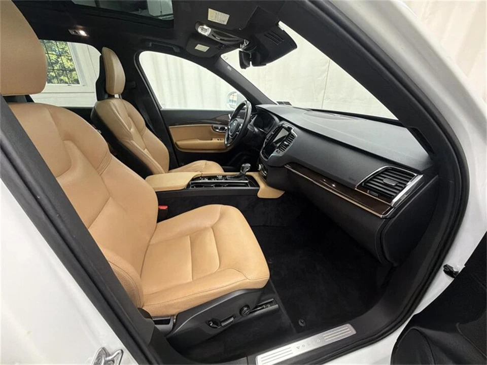 2017 Volvo XC90 2nd Gen - Image 13 of 17