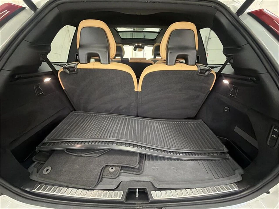 2017 Volvo XC90 2nd Gen - Image 16 of 17