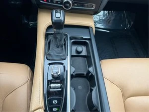 2017 Volvo S90 - Image 9 of 18
