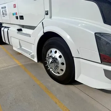 2017 Volvo VNL
