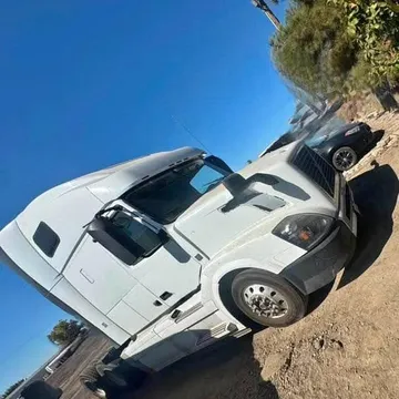 2017 Volvo VNL