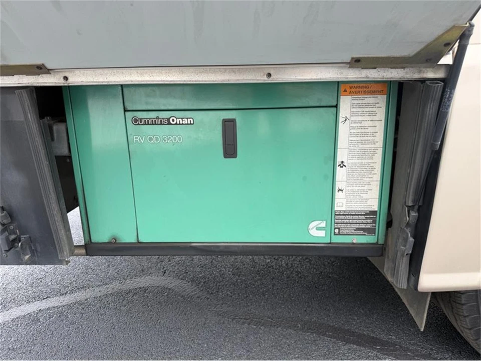 2017 Winnebago - Image 20 of 31