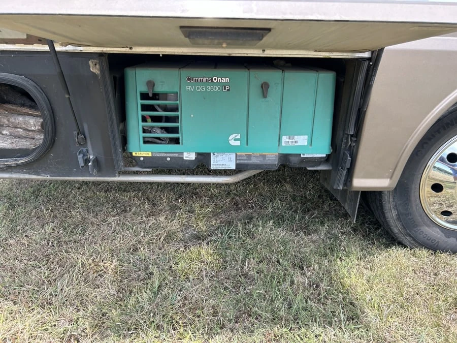 2017 Winnebago - Image 10 of 31