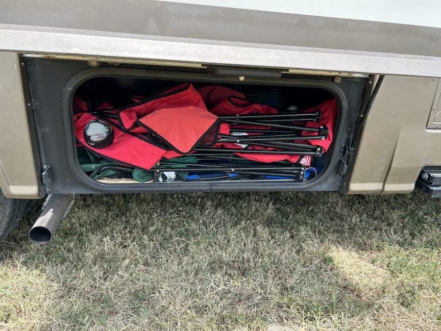 2017 Winnebago - Image 12 of 31