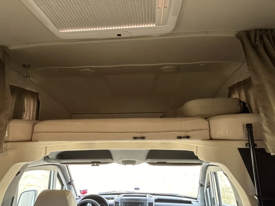 2017 Winnebago - Image 21 of 31