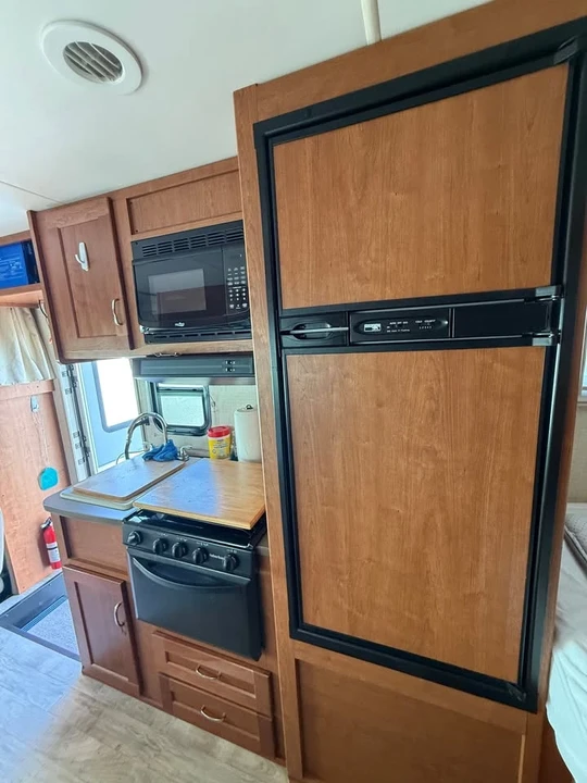 2017 Winnebago - Image 8 of 12