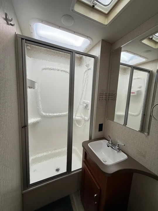 2017 Winnebago - Image 12 of 12