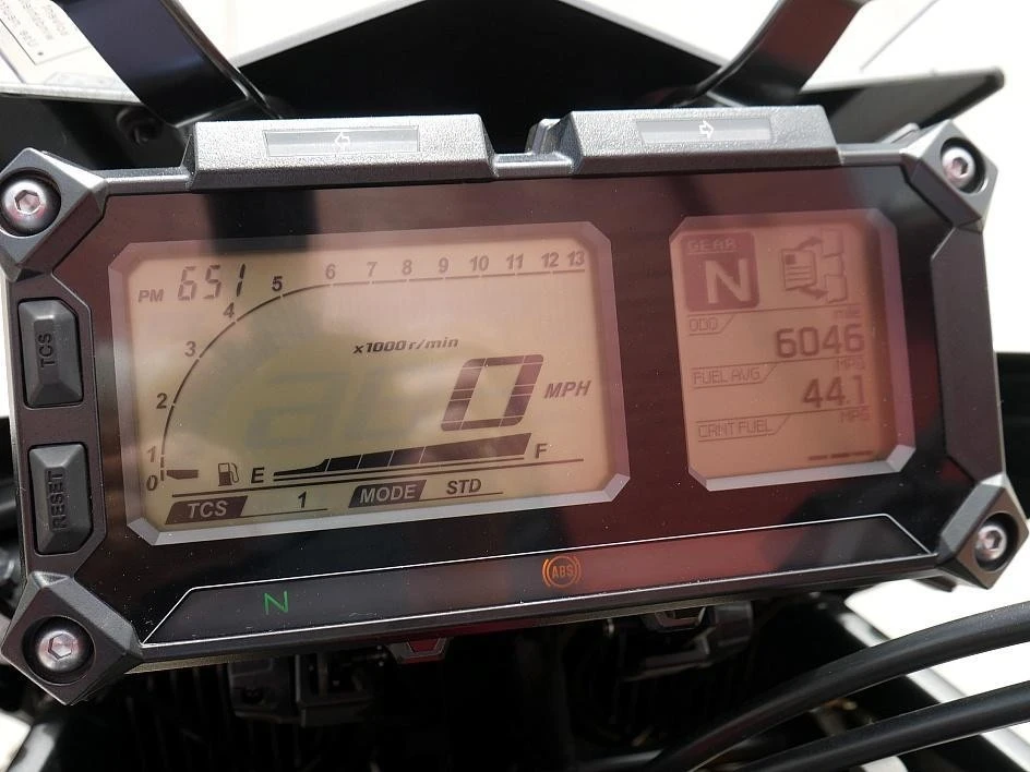 2017 Yamaha - Image 8 of 12