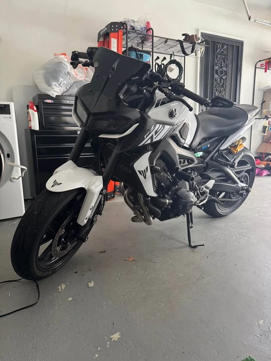 2017 Yamaha YZF - Image 4 of 4