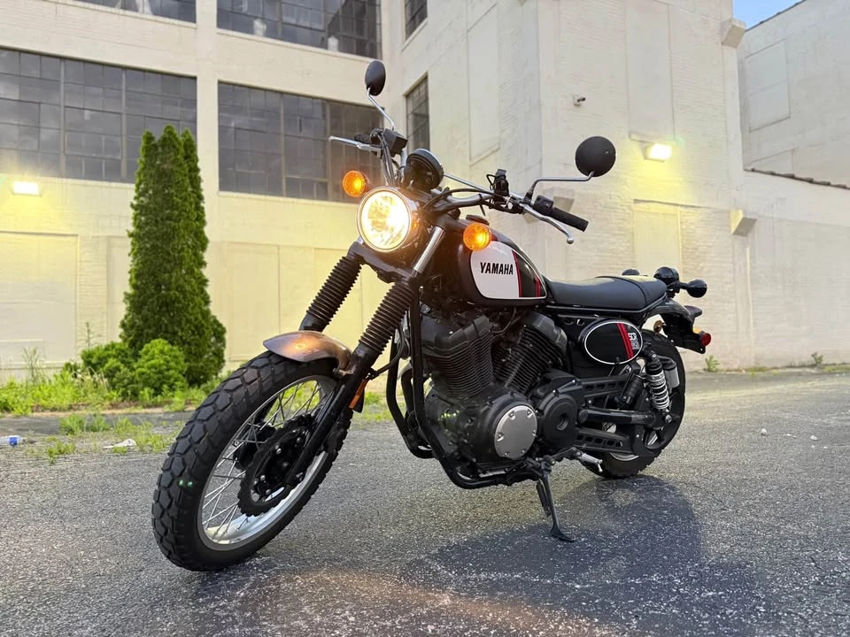 2017 Yamaha - Image 4 of 5