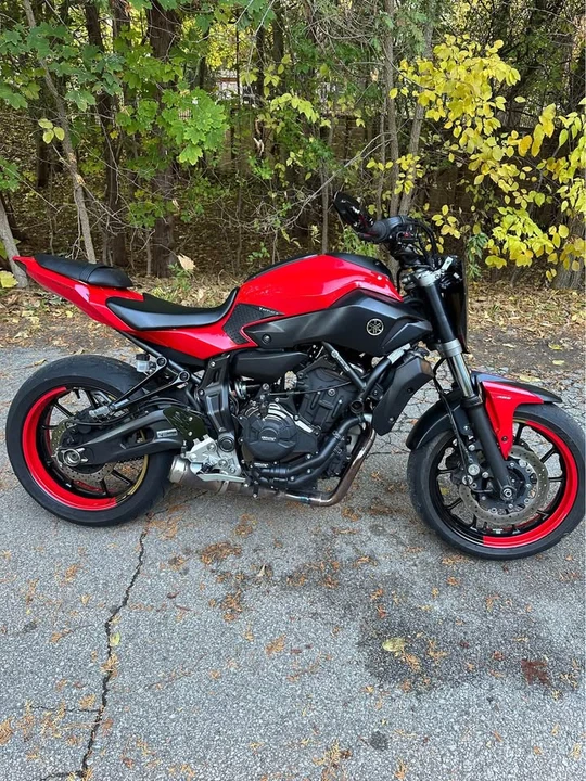 2017 Yamaha - Image 2 of 7